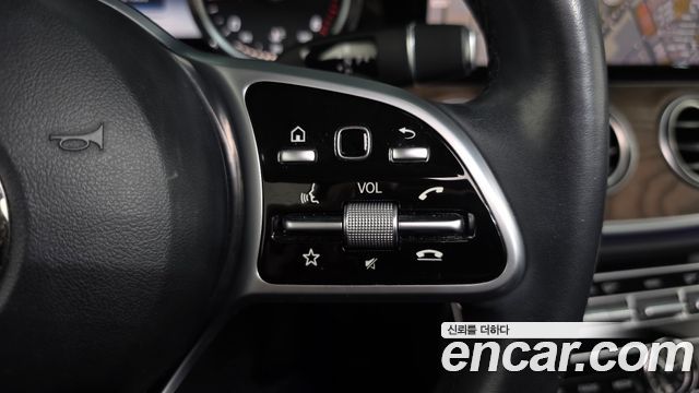 Mercedes-Benz E-Class 2019 — photo 28