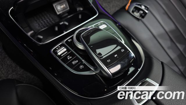 Mercedes-Benz E-Class 2019 — photo 29