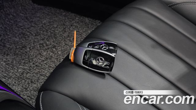 Mercedes-Benz E-Class 2019 — photo 31