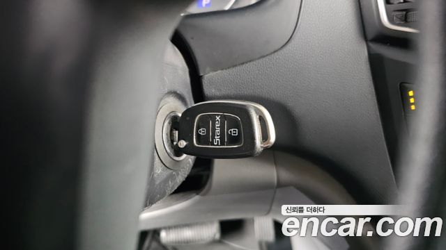 Hyundai Starex 2017 — photo 22