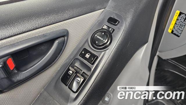 Hyundai Starex 2017 — photo 29