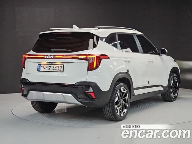 Kia Seltos 2023 — photo 3