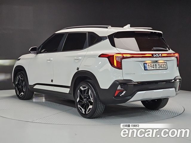Kia Seltos 2023 — photo 4