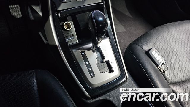 Hyundai AVANTE 2013 — photo 12