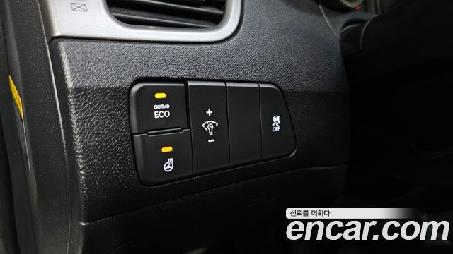 Hyundai AVANTE 2013 — photo 24