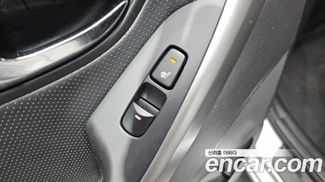 Hyundai AVANTE 2013 — photo 29