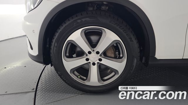 Mercedes-Benz GLC-Class 2019 — photo 5