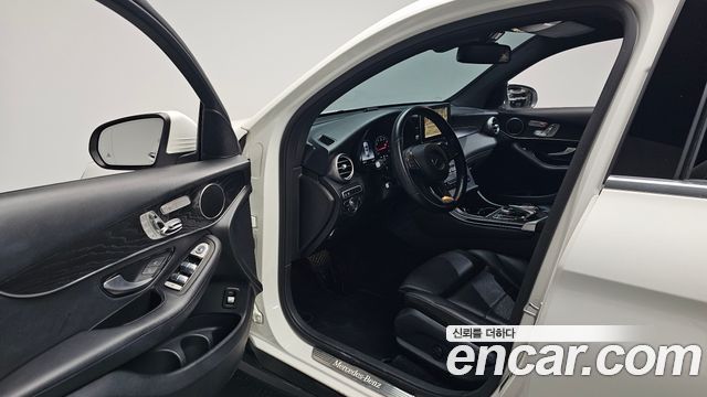 Mercedes-Benz GLC-Class 2019 — photo 13