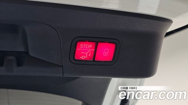 Mercedes-Benz GLC-Class 2019 — photo 33