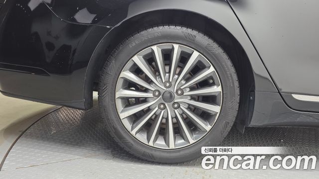 Kia K7 2018 — photo 5
