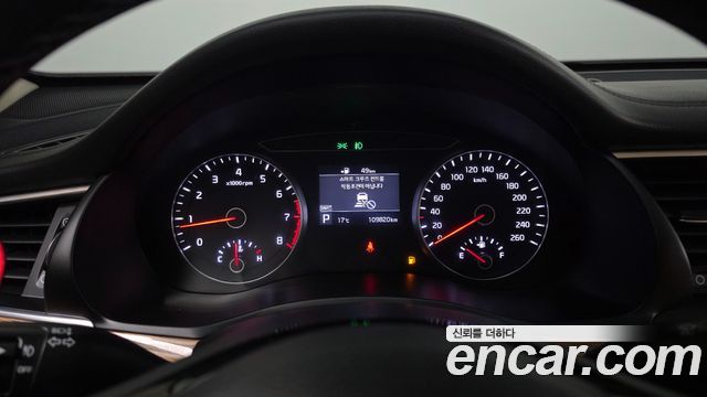 Kia K7 2018 — photo 11