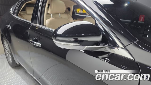 Kia K7 2018 — photo 31