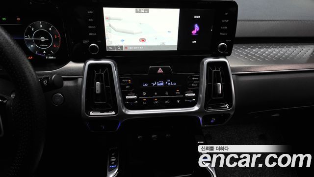 Kia Sorento 2021 — photo 19
