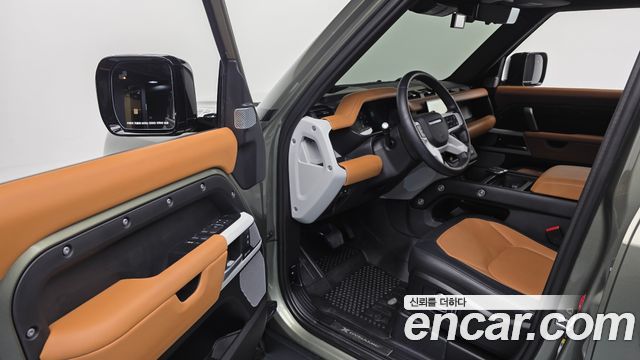 Land Rover Defender 2024 — photo 13