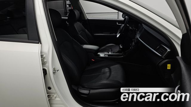 Kia K5 2020 — photo 13