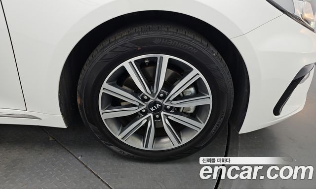 Kia K5 2020 — photo 7