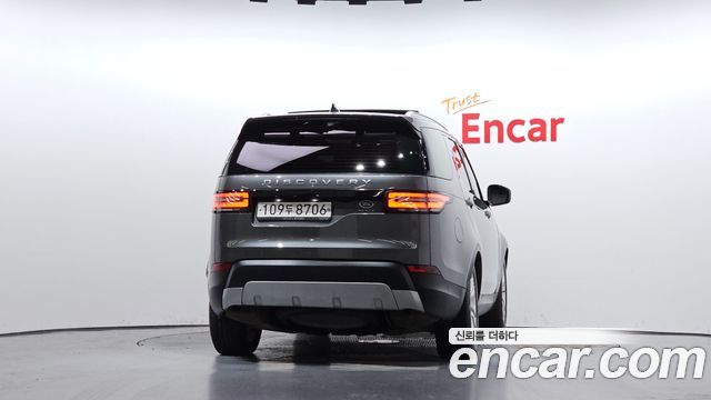 Land Rover Discovery 2019 — photo 4