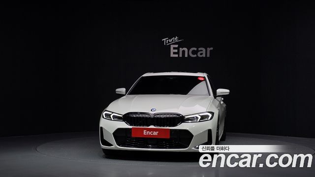 BMW 3-Series 2023 — photo 3