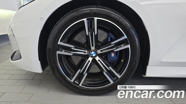 BMW 3-Series 2023 — photo 5