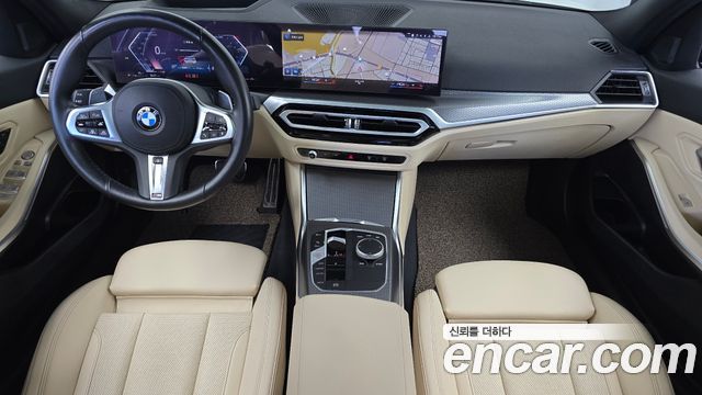 BMW 3-Series 2023 — photo 10