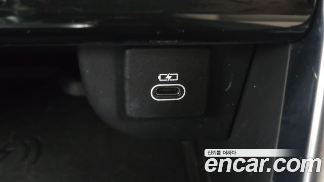 Land Rover Discovery Sport 2021 — photo 20