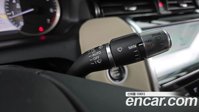 Land Rover Discovery Sport 2021 — photo 30