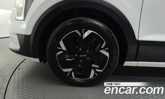 Kia Niro 2023 — photo 5