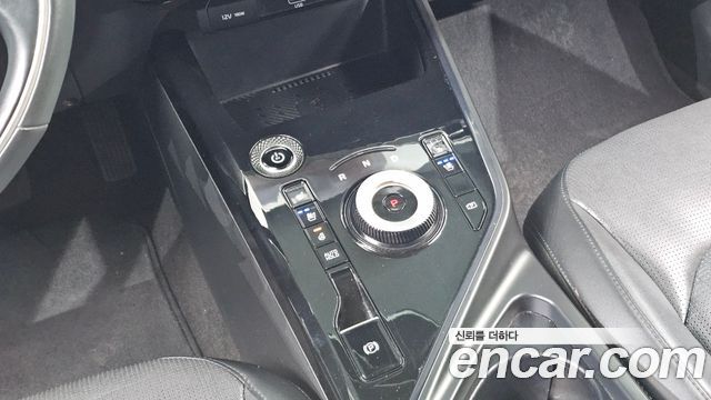 Kia Niro 2023 — photo 12