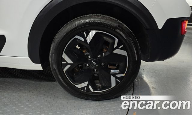 Kia Niro 2023 — photo 7