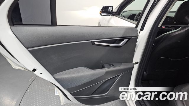 Kia Niro 2023 — photo 15