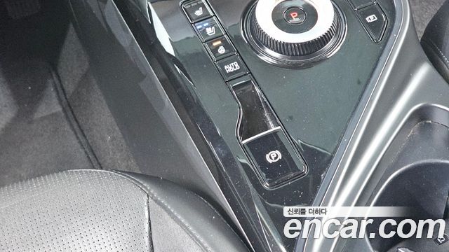Kia Niro 2023 — photo 28