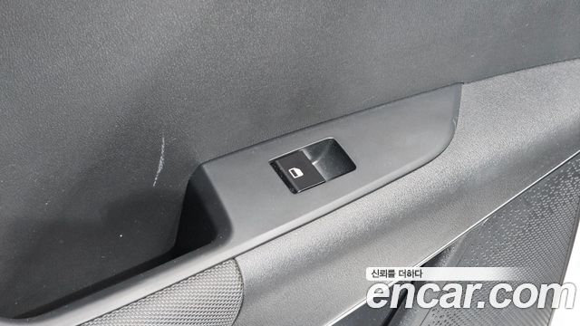 Kia Niro 2023 — photo 31