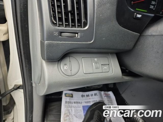 Hyundai Starex 2014 — photo 16