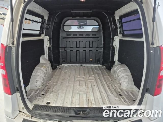 Hyundai Starex 2014 — photo 18
