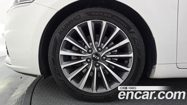 Kia K7 2017 — photo 5