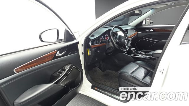 Kia K7 2017 — photo 10