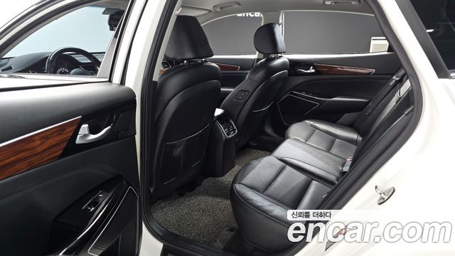 Kia K7 2017 — photo 11