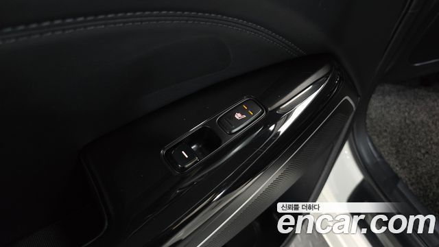 Kia K7 2017 — photo 16