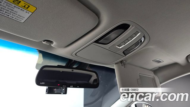Kia K7 2017 — photo 17