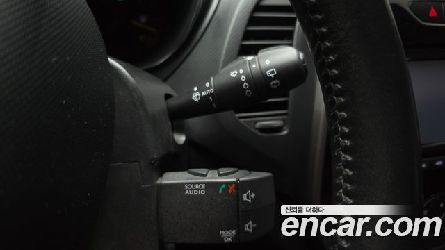 Renault Korea QM3 2015 — photo 14