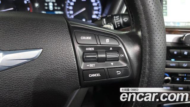 Hyundai Genesis 2014 — photo 18