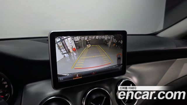 Mercedes-Benz GLA-Class 2019 — photo 22
