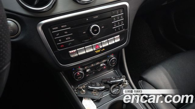 Mercedes-Benz GLA-Class 2019 — photo 23