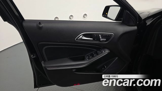 Mercedes-Benz GLA-Class 2019 — photo 14