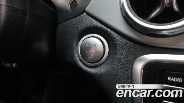 Mercedes-Benz GLA-Class 2019 — photo 28