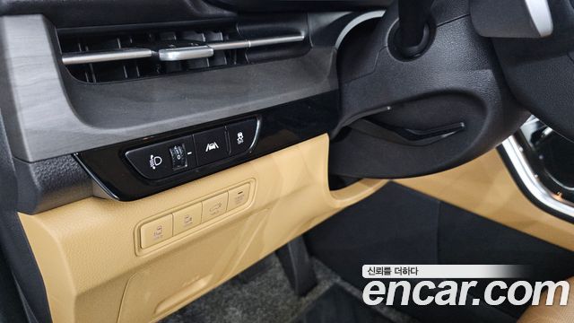 Kia Canival 2021 — photo 23