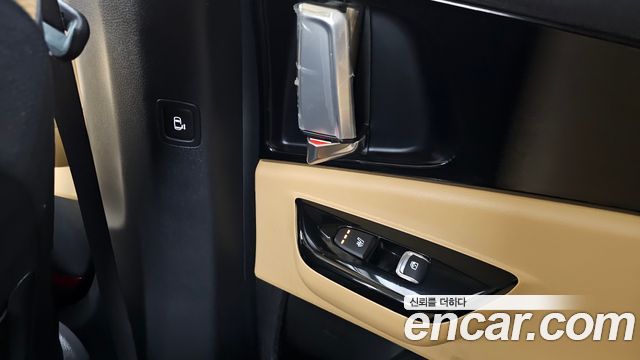 Kia Canival 2021 — photo 25