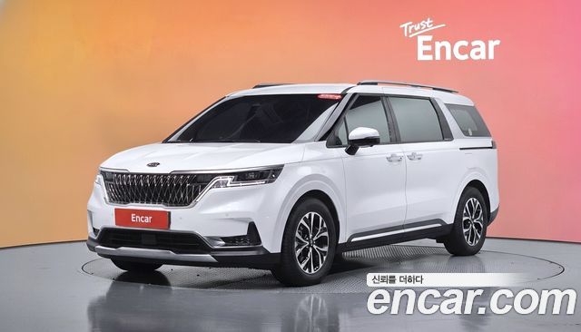 Kia Canival 2021 — photo 1