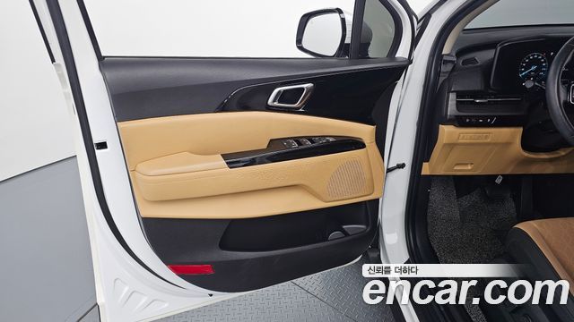 Kia Canival 2021 — photo 14