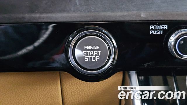 Kia Canival 2021 — photo 29